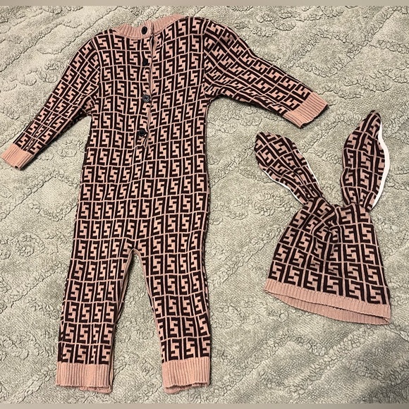 Fendi Baby romper / jumpsuit and hat unisex set - Picture 7 of 10